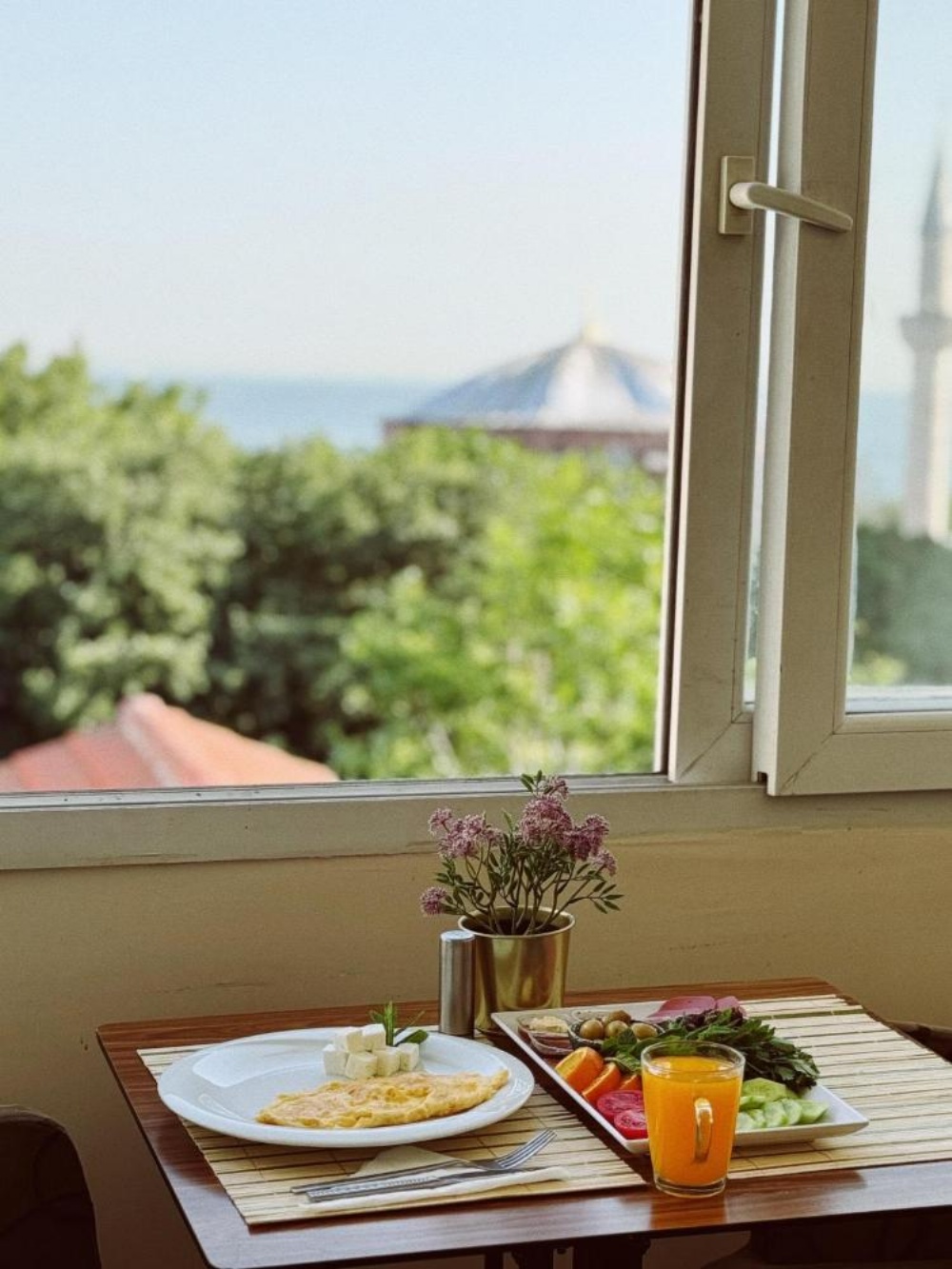 BACHOS HOTEL SULTANAHMET sea view terrace